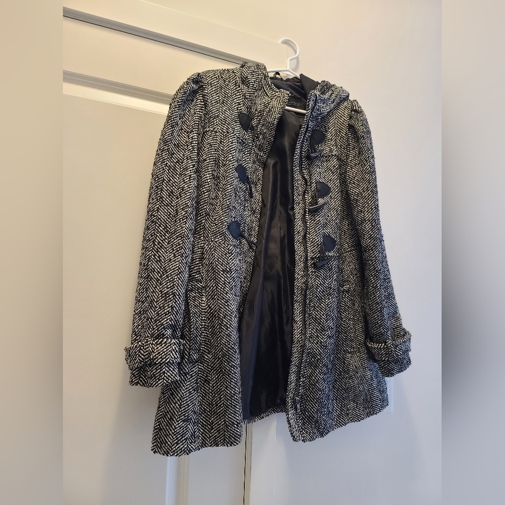Aeropostale Black and White Herringbone Coat